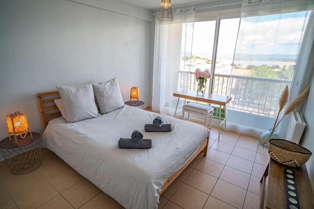 Superb T4 Souplex In Giens Appartement *